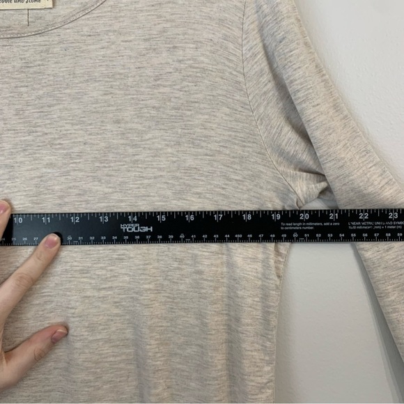 PEBBLE and Stone Beige Top Peplum Button Back Size Large - Picture 8 of 8